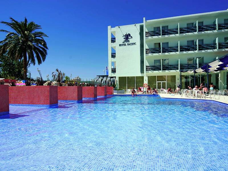 Azuline Pacific Hotel